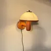 Wandlamp Noordelijke retro champignon Moderne LED -verlichting voor huisdecor Slaapkamer woonkamer Corridor SCONCE INDOOR LICHTING