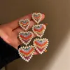Charm Sweet Love Heart Earrings Ladys färgglada dingle örhängen för kvinnliga smycken gåvor R230819