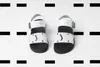 Kids sandals baby pantofole per bambini scarpe classiche lettera di lettere estate confezione da bambini taglia 26-35