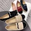 New 2023 Paris Classic Luxury Designer Lazy Slippers Genuine Leather Women's Brand Shoes Comfortable Canvas Flat Bottom Fisherman Sandals Channel 2C Designer Shoes