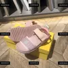 Yaz Taze Pembe Çocuk Ayakkabı Tasarımcısı Bebek Sandals Kız Terlik Kontrast Tasarım Maliyet Fiyat Kutusu Ambalaj Çocuk Boyutu 26-35
