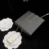 Collana a pendente designer originale Set Collane set Collane Oro S Bracciale Elegante 18K Love Bracciale 925 Bracciale di moda a catena d'argento con scatola