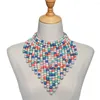 チェーンパターン色の木製ビーズと女性用の三角形のスカーフデザインネックレスBU10175