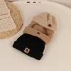 Casquettes Chapeaux Solide Lettre Bébé Tricoté Chapeau Bonnet Hiver Chaud Enfants Melon Cap Automne Toddler Garçons Filles Hip Hop 230818