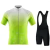 Set da corsa 2023 Maglie per ciclismo a maniche corte set uomini Kit di abbigliamento estivo camicie per biciclette per biciclette per biciclette per bavaglini per biciclette maillot