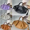 VENDRE LE Designer Dumpling Sacs Fourre-Tout En Cuir Femmes Sac De Voyage Grand Sacs À Bandoulière Top Poignée Sac Designer Sacs Fourre-Tout Pour Femmes Shopper Purse 230615