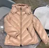 Designer Nouveau Style Monclairer Femmes Doudounes Hiver À Capuchon Puffer Vestes Parkas Slim Badge Brodé Manteaux Manteaux Pour Femmes