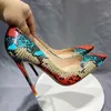 Elbise ayakkabıları tikicup çiçek yılan derisi desen kadınlar sivri başlık yüksek topuk seksi tasarımcı slip üzerinde stiletto pompalar için parti etekler için 230818