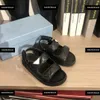 Summer Kids Shoes Designer Baby Sandals Girl Brodery Split Line Design Slippers Box Packaging Barnstorlek 26-35