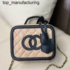 New 23ss Shoulder bags Womens Crossbody Handbags fashion brand luxury Handbag Saddles bag with Strap Designer magnetic Metal pendant Purses bags