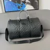 Luxuremerk Heren Duffel Zakken Zwart reliëf Letter Handtassen UnissEx Schoudertassen Takken Keepall Toes Airport Bagagezakken Reistas Heren Gym Bag Fitness Tassen Toes