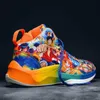 New Mens High Top Basketball Shouse Cartoon Design Sneakers Молодежные спортивные тренеры Размер 38-45 многоцветный
