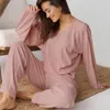Женская одежда для сна простые свободные наборы пижамы для женщин розовые длинные рукава полосатые пуловерные брюки 2pcs леди хлопковая повседневная одежда осень осень