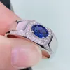 Clusterringen 18K Fijne sieraden 1CT Ovaal gesneden Saffier Blauwe diamant mannelijke ring Solid 750 Wit goud 205