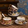 Tasses rétro impérial européen tasse à café ensemble porcelaine thé ensembles cadeau de luxe en porcelaine café en céramique décoration de mariage verres 230818