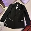 23秋と冬の新しいシリーズTujiaデザインスーツコート小さな香ばしい風の刺繍印刷ハードウェアボタン高級女性のコート