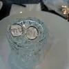 MI NYTT Simple Letter Fashion 925 Silver Needle örhängen Kvinnlig koreansk retro Cirkulär designkänsla av ljus lyxigt öronmode mycket bra