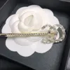 Дизайнер Barrettes Brand C буква шпилька кожа Diamond Hair Clips Jewelry Women Hairpins аксессуары