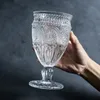Copos de vinho 1 peça 350 ml estilo europeu Clear Goble Máquina de vidro de vidro prensado Copo vintage em relevo com aro de ouro 230818