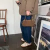 Abendtaschen Frauen Oberste Griffe hohe Kapazität mit großer Kapazität Crossbody Vintage Brauner Eimerinnen weibliche Mode-Schulterhandtaschen Tote