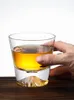 Vinglas med kreativ fujiyama cup glas isberg personlighet snö berg whisky japansk netröd ins