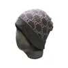 Artista Stilista Cappelli Berretto da uomo e da donna Autunno/inverno Maglia termica Gorros Gucsci Sciarpa Cappello Sci Marca Bonnet Plaid di alta qualità Teschio Gorro Cappello Lusso caldo