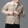 Giacche da uomo Idopy Mens Classic Corduroy Trucker Giacca a maniche lunghe Slimdwear Botton Casual Down Cowboy Coat