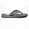 Summer Casual Beach Flip Flop Slipper For Men PU och EVA Material bär bekväma skor Partihandel Mens Fashion Flip Flops