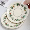 Tazze tazze di tazze in ceramica set con cucchiaio da piatto da dessert tazze di espresso per teiera fragole in Europa e piattini bevande 230818