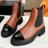 Cowhide patent deri ayak bileği botları deri kontrol tıknaz blok düşük topuk chelsea boot yuvarlak ayak parmağı kayma patik lüks tasarımcı ayakkabılar