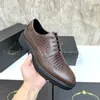 Designer skor män sneakers casual skor vintage mode svart krokodil hud utomhus platt tränare chaussures bröllop skor storlek 38-46 med låda