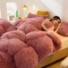 Bedding Sets Cobertores domésticos acolchoados cheios de lã natural de ambos os lados adequados para cobertores de inverno muito quentes em casas e quartos 230818