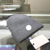 Monclair Designer France Skull Caps Distintivo ricamato Distintivo da uomo e femmina Cappello da filo di lana da uomo Bernio caldo e freddo Versa324k