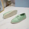 Struisvogel lederen loafers klassieke casual schoenen echte lederen loafers kwaliteitsontwerper geëmailleerde metalen driehoek rubberen zool vrouwen luxe kalf lederen hardloopschoenen