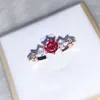 Cluster Rings Vintage Rose Gold Red Crystal Ring Elegant Simple Ladies To Send Friends Fashion Gifts