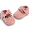 First Walkers Classic Love Brodered Baby Shoes Soft-Soled Toddler Alla matchande prinsessartiklar