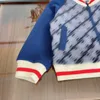 diseñador Niños cremallera Abrigos Diseño de empalme Chaqueta para niños Tamaño 100-150 CM Moda Impresión de letras en cuadrícula Manga larga Bebé Outwear Aug18