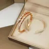 Bracelet de créateur bracelets de luxe bracelets designer pour femme avec bracelet de corps design diamant Bijoux de cadeau de Noël coffret cadeau en option 3 couleurs très bon