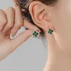 2023 Neue Smaragd-drehbare grüne Zirkon-Ohrringe mit hoher Qualität und elegantem Stil, kleine Publikumsohrringe, einfache Ohrringe