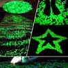 Décorations de jardin 100pcs300PCS Glow Pebbles Pierres Lumineuses Maison Fish Tank Décoration Glowing In The Dark Accessoire pour Cadeau 230818