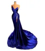 2023 Eenvoudige prom -jurken Royal Blue Sexy Sweetheart Crystal kralen Mouwloze High Side Split Open Back Evening Jurk Pageant Party Jurkens