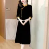 Vestidos casuais outono de veludo preto elegante e elegante vestido comprido mulheres coreanas vintage hepburn luxury noite 2023 moda bodycon festa