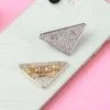 Broche design diamant triangle inversé pour hommes et femmes broche broche émail broche livraison gratuite