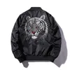 Giacche da uomo New Bomber MNS Gacche da ricamo Golden White Tiger Giacca Mens MA1 BOMBER BOMBER MASCHIO MASCHI COMPITO CAPPEGNO J230821