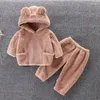 Kläder sätter 2 -stycken Autumn Winter Kids Clothing Girl Boys Outfit Fleece Warm Cute Hooded Tops Pants Baby Luxury Boutique BC080