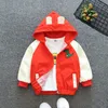 Giacche 1 2 3 4 5 6 anni Baby Boys Coats Spring Autunno Dinosauro Danosaur Bella Giacca con cappuccio per Boy Toddler Kids Ostrewear 230818