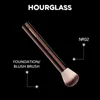 Makeup Brushes Hourglass Makeup Brush- No.2 Foundation/ Blush Brush Soft and Skin-friendly Fiber Hair Fashion Design Single Face Brush HKD230821