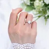 クラスターリング製品18kホワイトゴールドレディ婚約リング1.53ct f vs2ラウンドカットラボ栽培ダイヤモンド