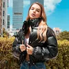 Jackets femininos 2023 inverno grosso de couro pu PU casaco curto parkas moda feminina zíper elegante algodão preto acolchoado lance lady 230821