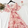 Sommer Frauen gekräuselt kurzärmelig Chiffon Kleid V-Ausschnitt Hochtütig Blumendruck Strand Midi Kleider Rückenfreie sexy Vestidos